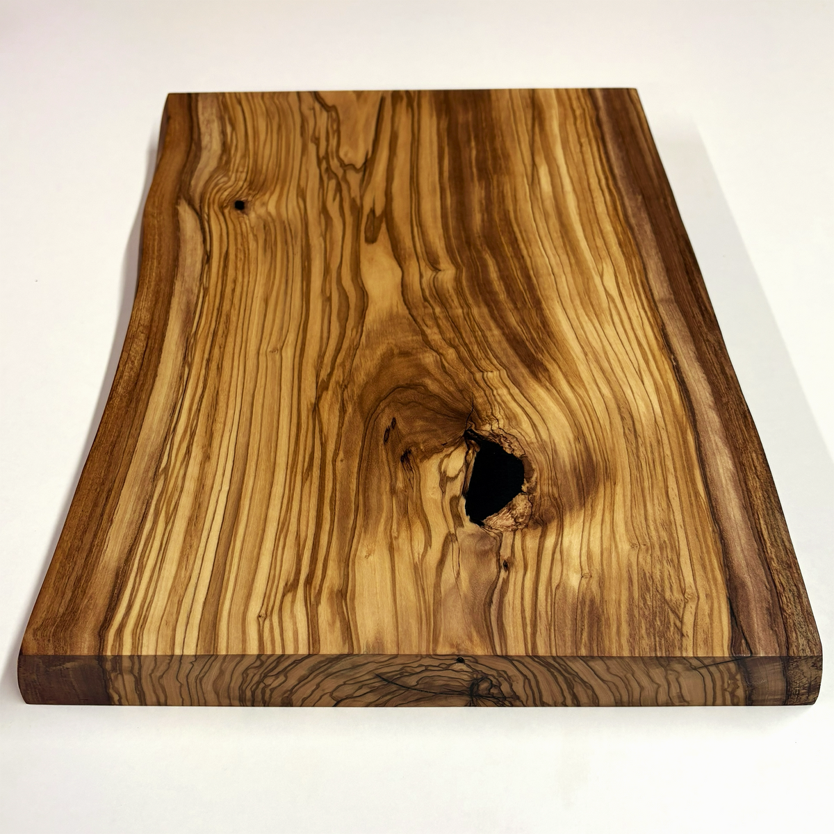 Live Edge Olive Wood Cutting Board – 38 × 28–30 cm